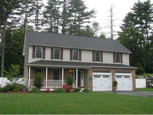 1617 Center St, Ludlow, MA 01056 - photo 1