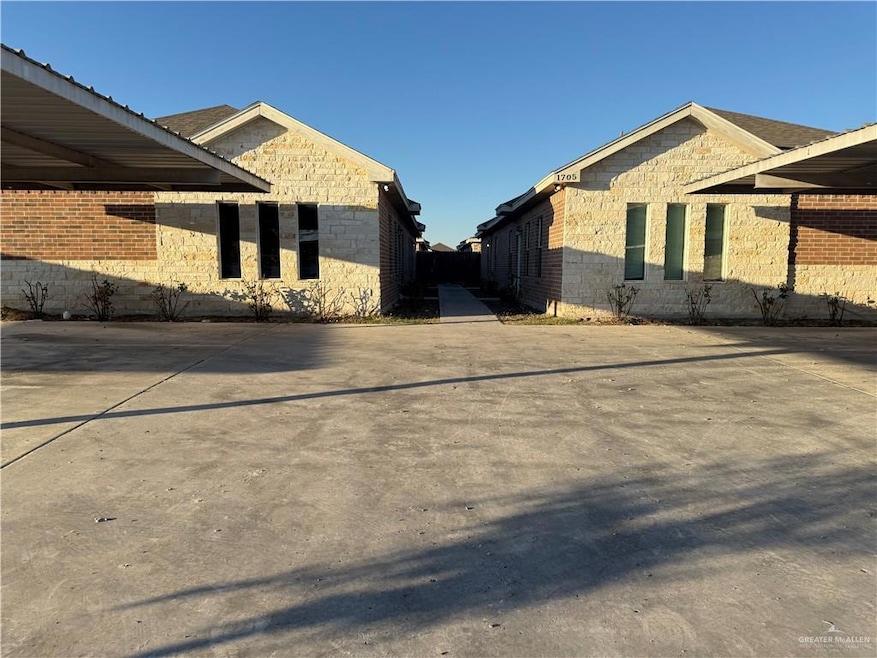 1705 W Broome St unit 3, Edinburg, TX 78541 - photo 1