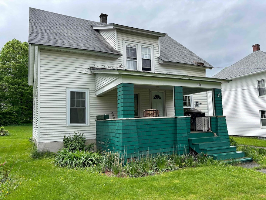 374 Caswell Ave, Derby Line, VT 05830 - photo 1