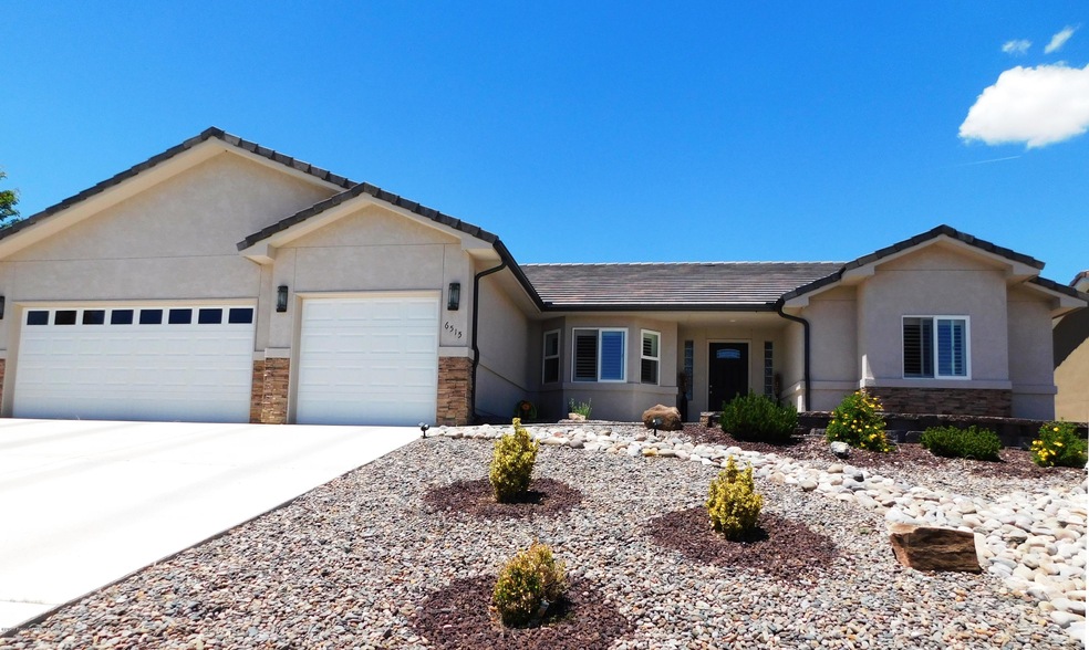 6515 Club House Dr, Farmington, NM 87402 - photo 1