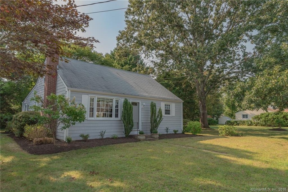 21 Hawks Nest Rd, Old Lyme, CT 06371 - photo 1