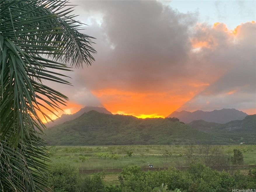 Sunsets over the Koolau from the lanai of Hale Mak