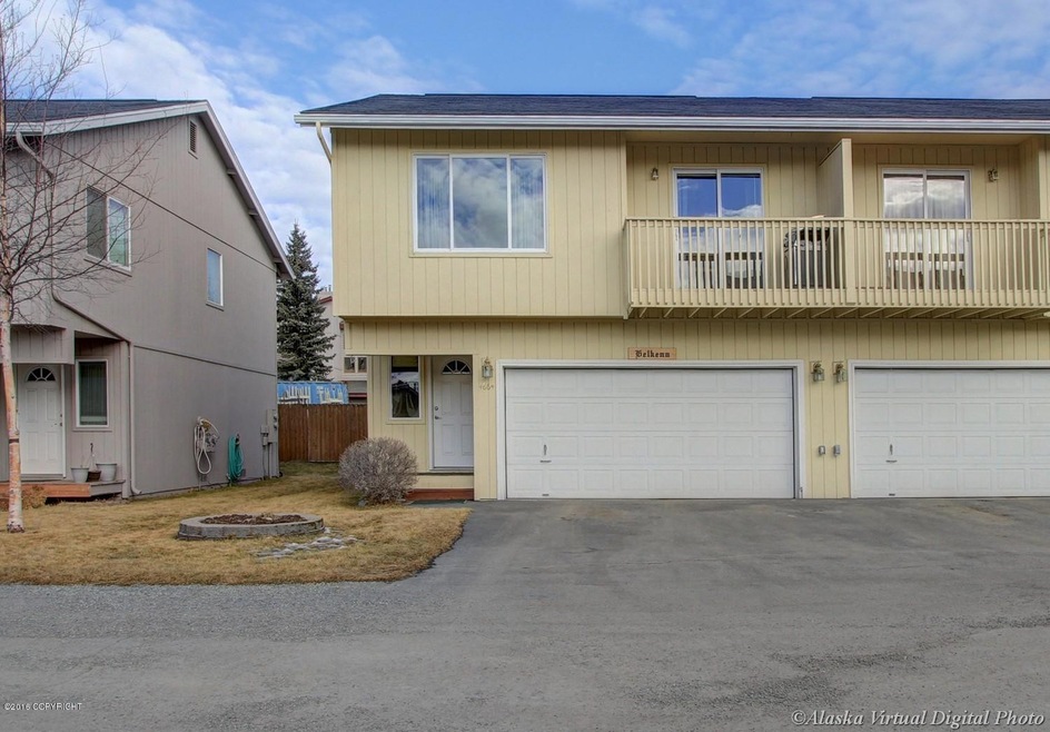 4864 Barrington Loop