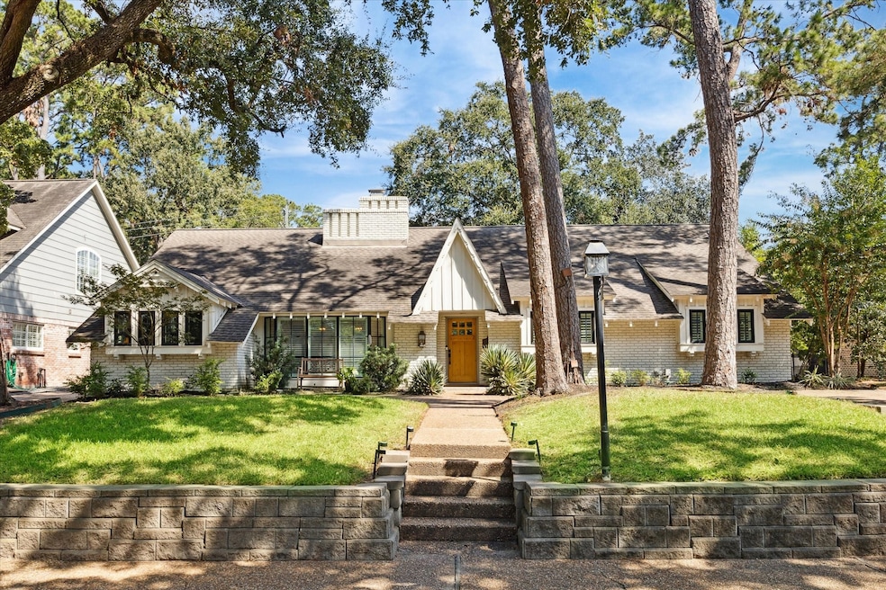 703 Briarpark Dr, Houston, TX 77042 - photo 1