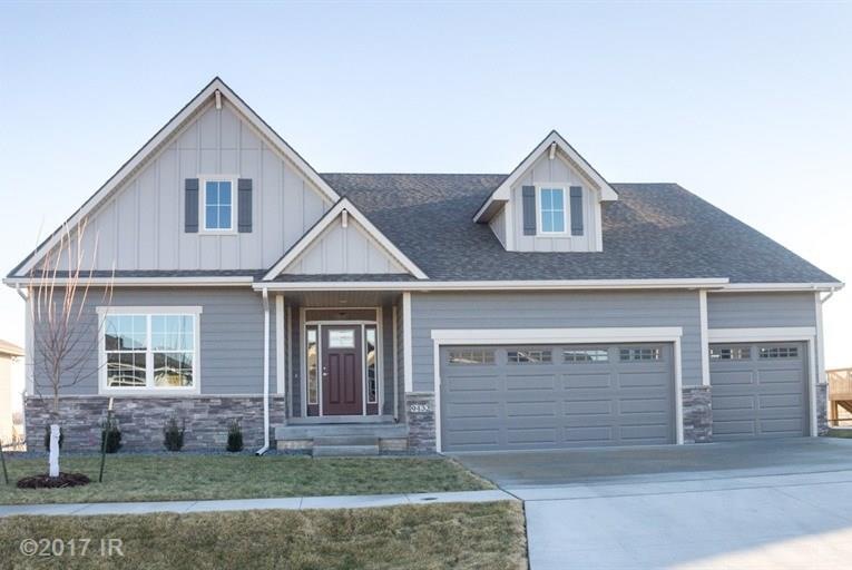 9432 Rushbrook Dr, Johnston, IA 50131 - photo 1