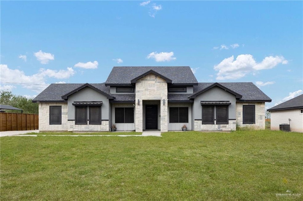 325 W Palm Dr, Edinburg, TX 78541 - photo 1