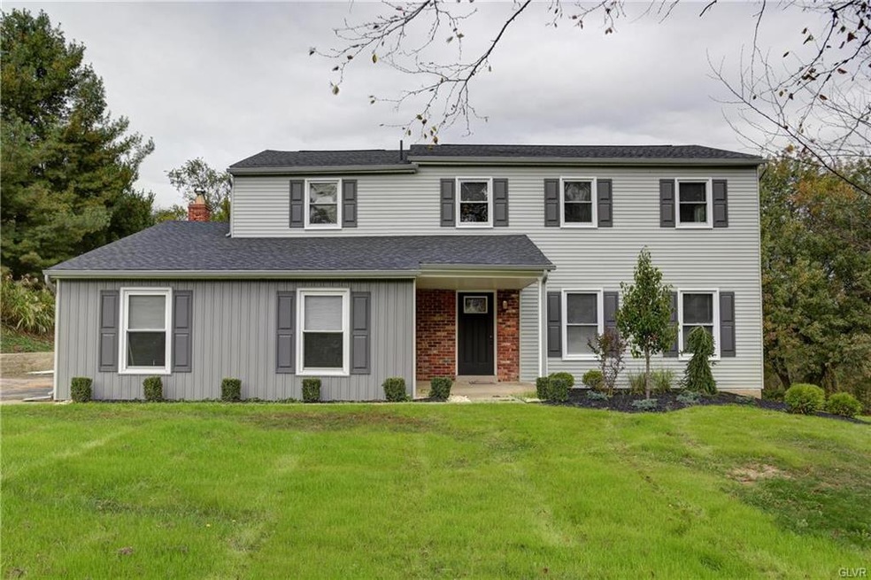 5767 Nina Cir, Coopersburg, PA 18036 - photo 1