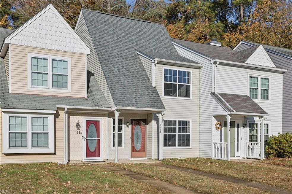 111 Heather Way unit E, Yorktown, VA 23693 - photo 1