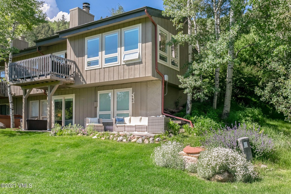 330 Elk Lane-4