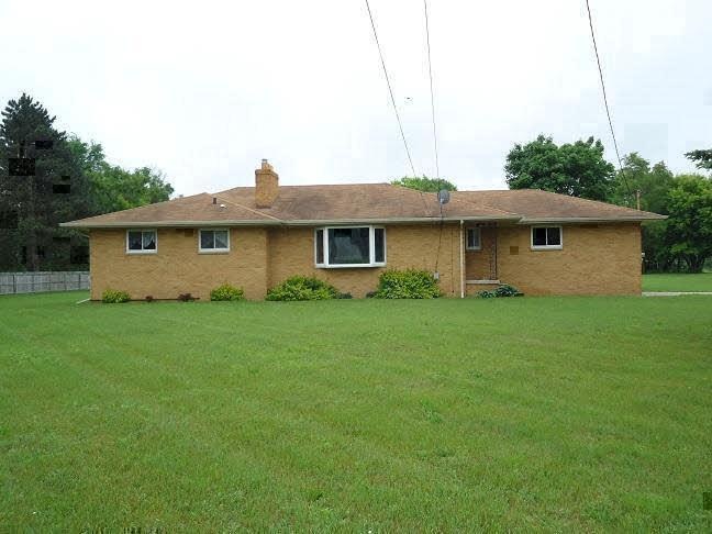 5381 W Frances Rd, Clio, MI 48420 - photo 1
