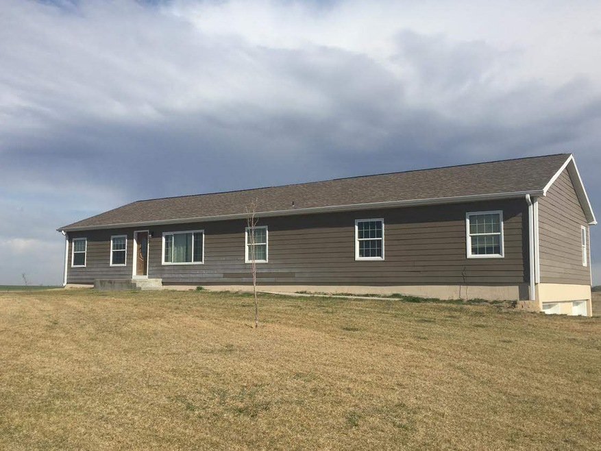 11719 W Walker Rd, North Platte, NE 69101 - photo 1