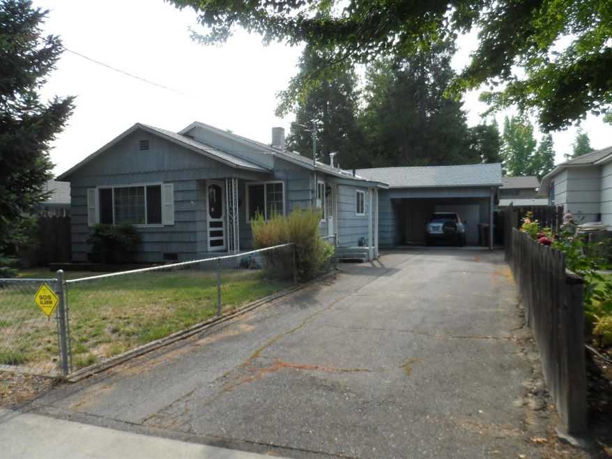 920 SW Pine St, Grants Pass, OR 97526 - photo 1