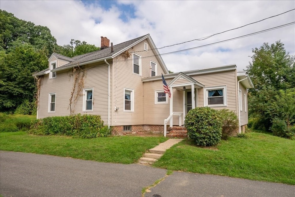 1011 Elm St, West Springfield, MA 01089 - photo 1