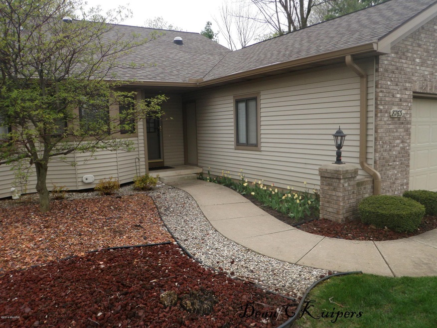 8763 Lindsey Ln SW unit 42, Byron Center, MI 49315 - photo 1