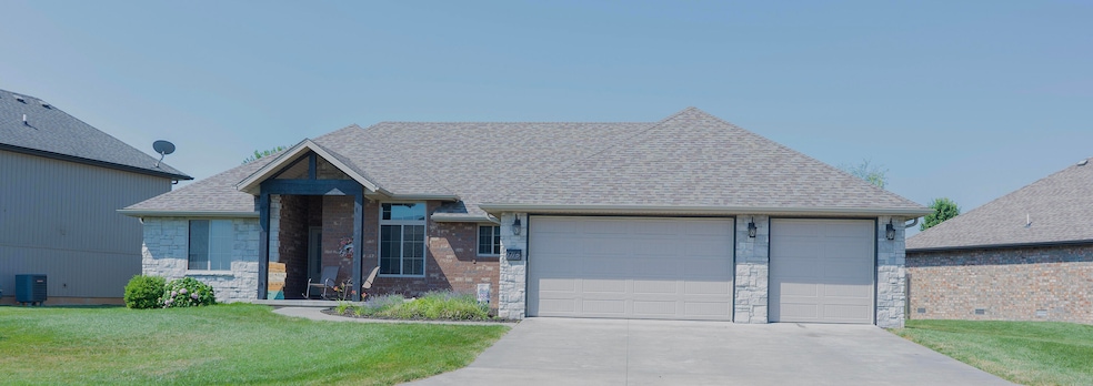 1716 E Furlough Dr, Republic, MO 65738 - photo 1