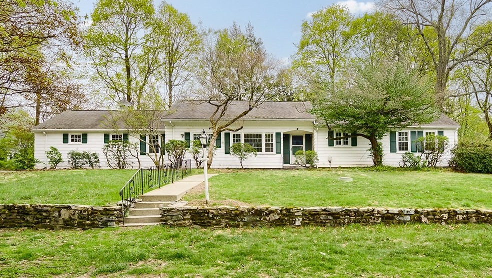 9 Fenimore Rd, Worcester, MA 01609 - photo 1