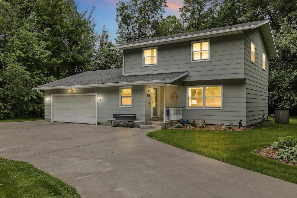 2311 Maplewood Dr, Plover, WI 54467 - photo 1