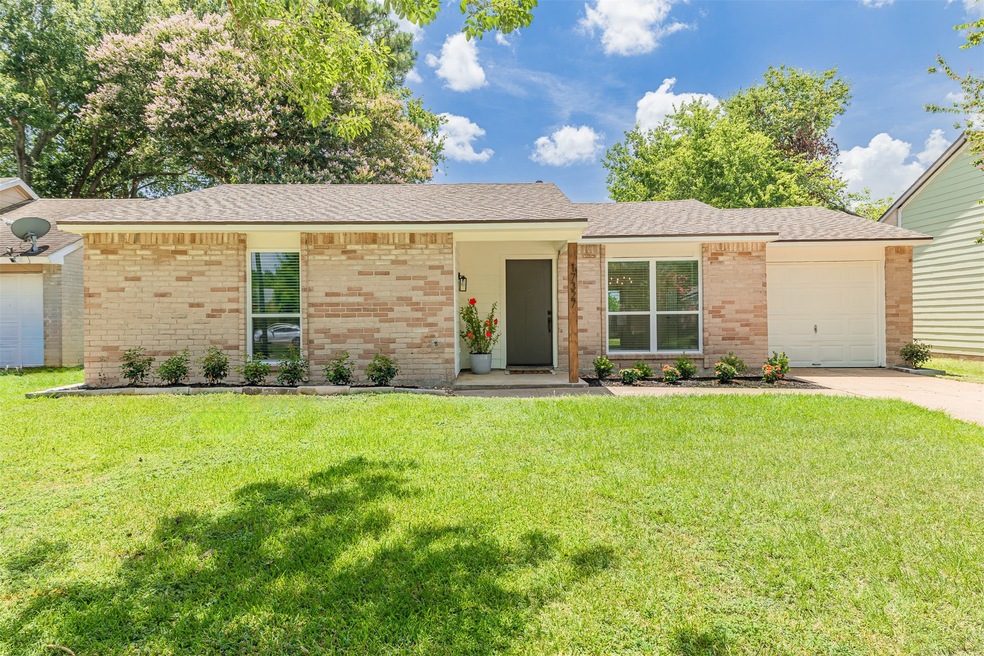 17327 Wagganner Dr, Hockley, TX 77447 - photo 1