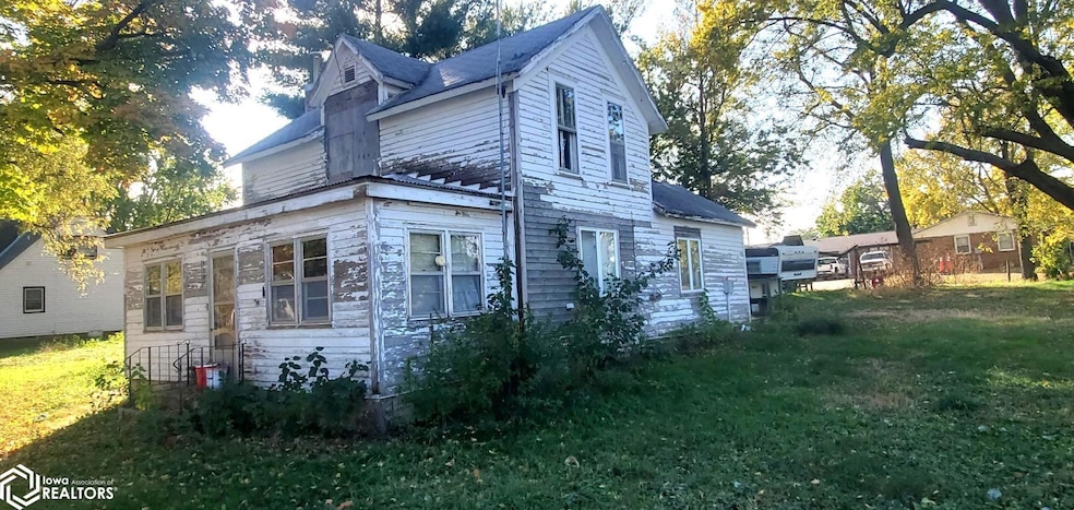 1107 Campbell St, Ayrshire, IA 50515 - photo 1