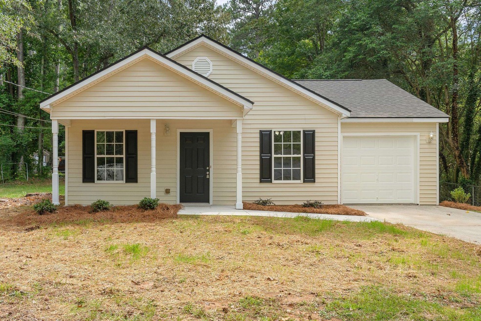 127 Hillcrest Dr, Stockbridge, GA 30281 - photo 1