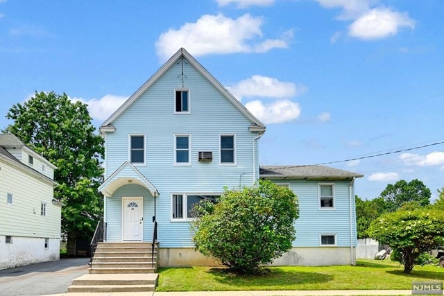 29 Center St, Little Ferry, NJ 07643 - photo 1