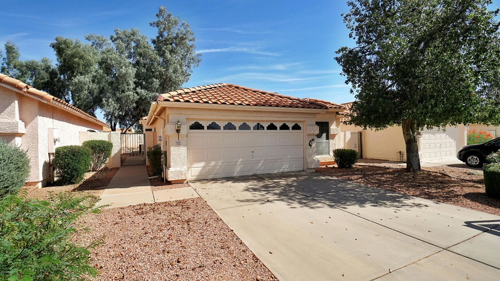 5461 E Fairfield St-37