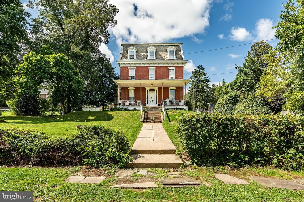 250 S And k St, Spring City, PA 19475 - photo 1