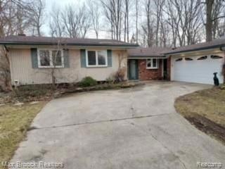 Welcome to 8571 Glengarry