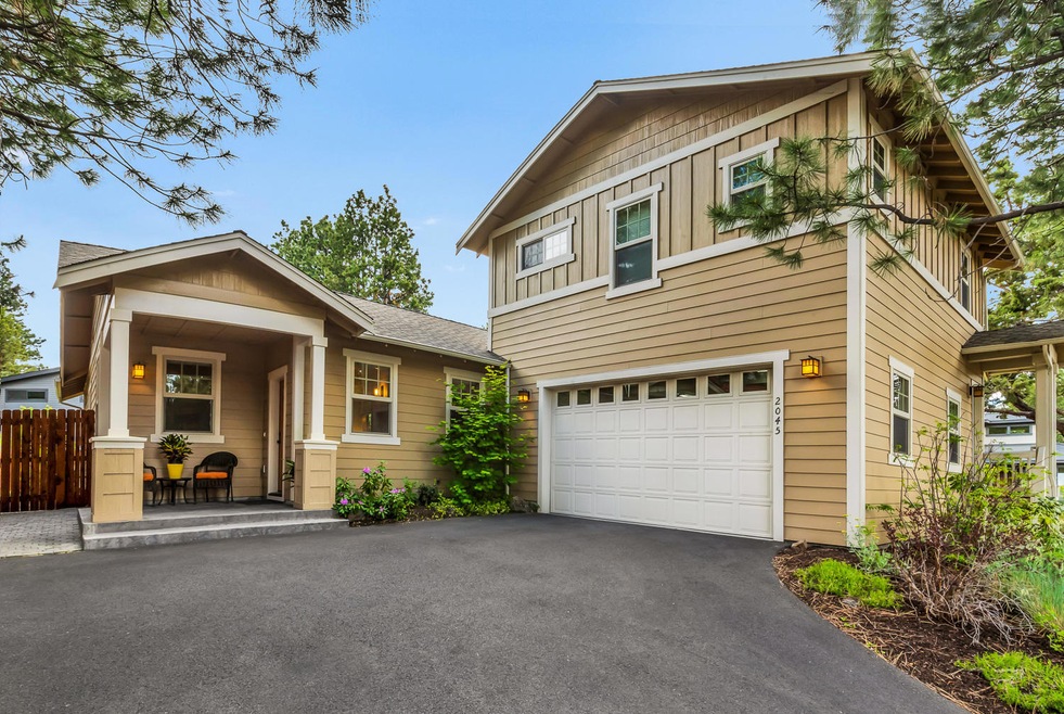 2045 NW Lakeside Place, Bend, OR 97703 - photo 1