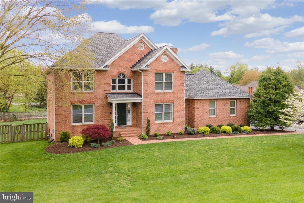 11111 Mahogany Dr, Hagerstown, MD 21742 - photo 1