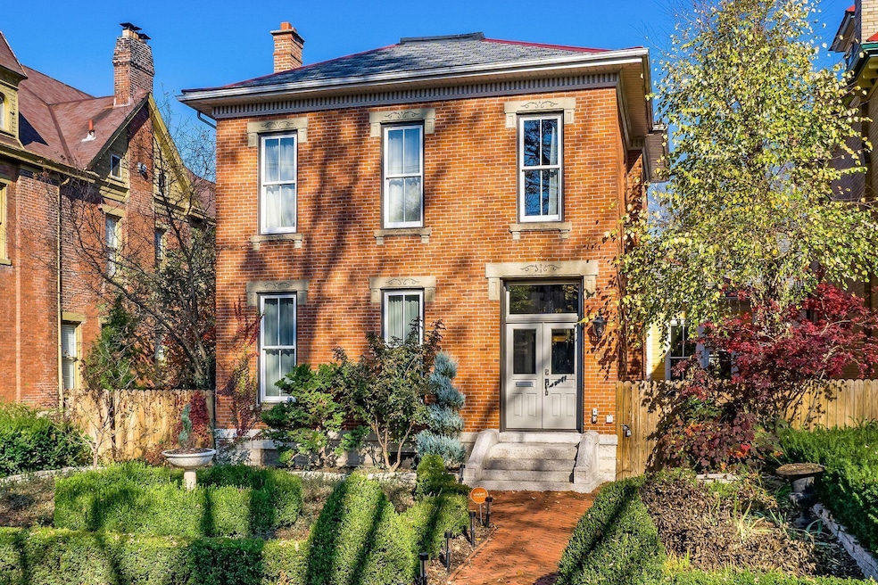 76 W 2nd Ave, Columbus, OH 43201 - photo 1