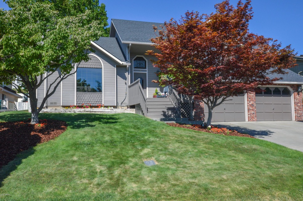 16 N 77th Avenue