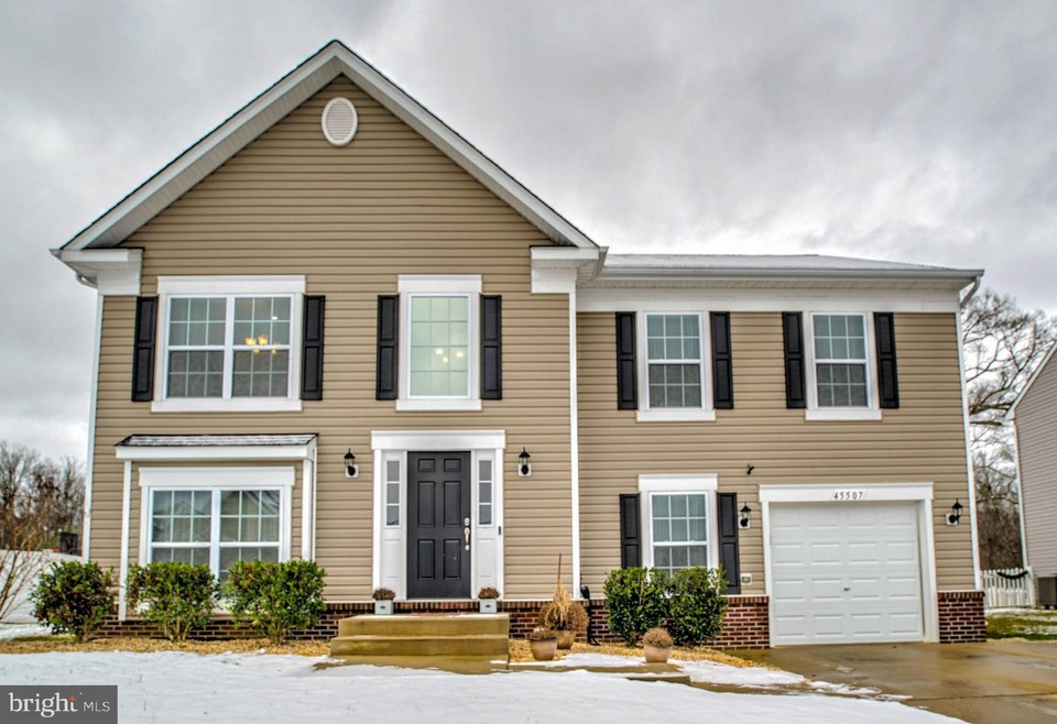 45507 Bethson St, California, MD 20619 - photo 1