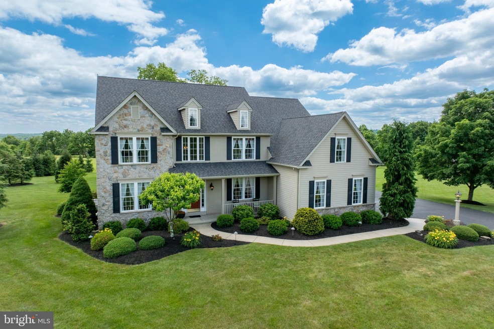 1006 Eagles View Ln, East Greenville, PA 18041 - photo 1