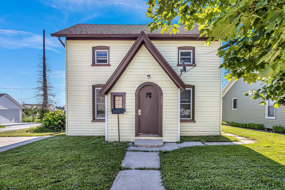 123 N Pleasant, Plymouth 21