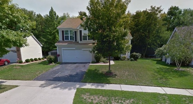 920 Cortney Dr, Carpentersville, IL 60110 - photo 1