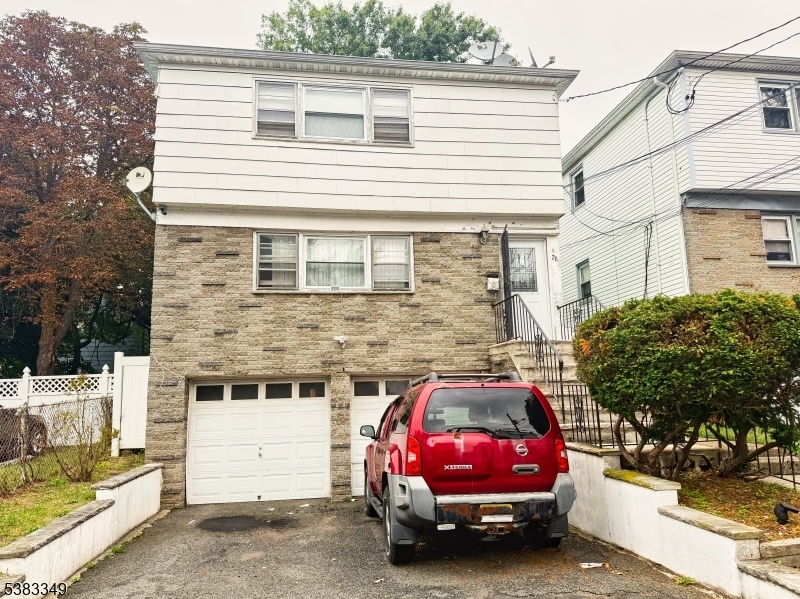 Pending $575,000 • Co-Listing Agent