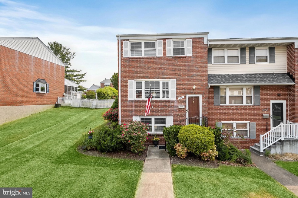 5645 Chelwynd Rd, Halethorpe, MD 21227 - photo 1