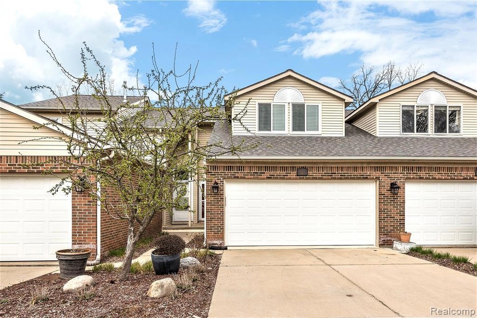521 FRONT ELEVATION