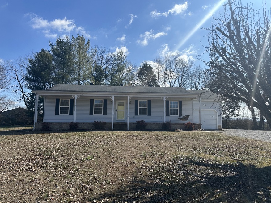 102 Pine Crest Cir, McMinnville, TN 37110 - photo 1