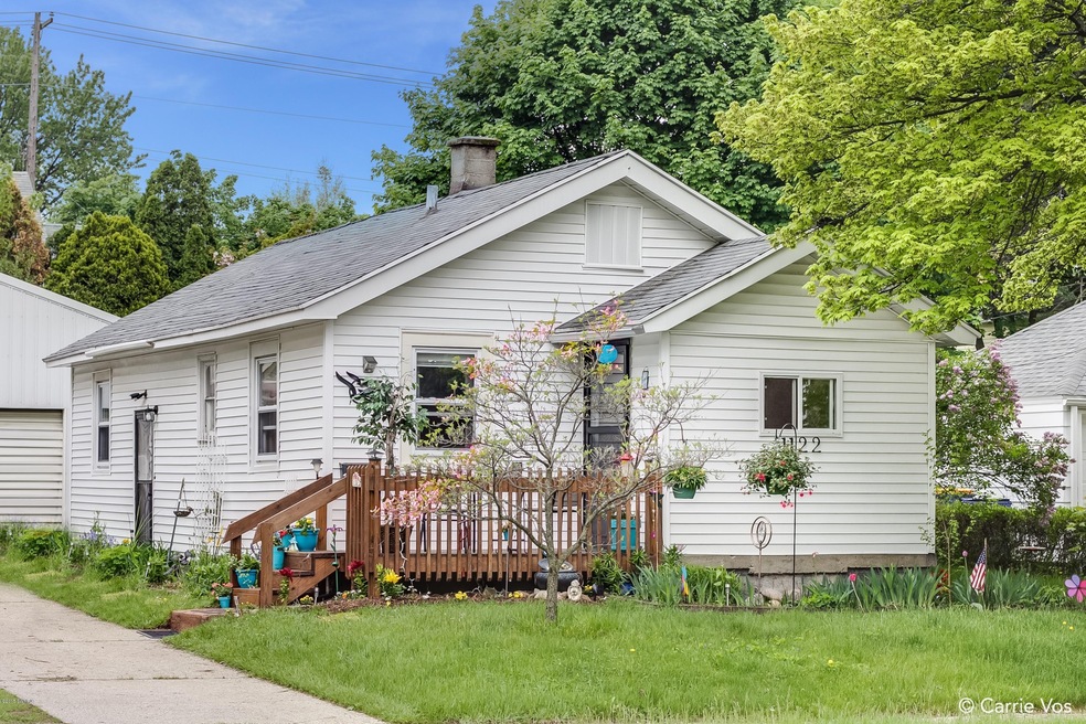 1122 Arlington St NE, Grand Rapids, MI 49505 - photo 1