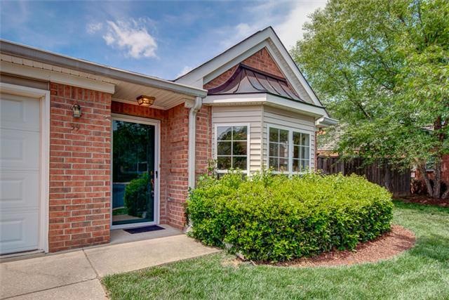 Welcome to 39 Chadwell Lane in Windsor Park of Fieldstone Farms. 