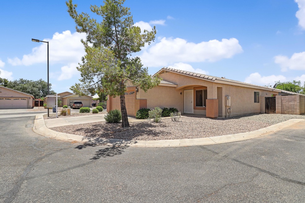 44 W Ingram St, Mesa, AZ 85201 - photo 1