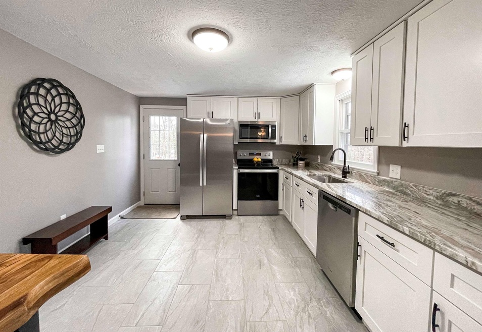 27 Lakeview Way, Auburn, NH 03032 - photo 1