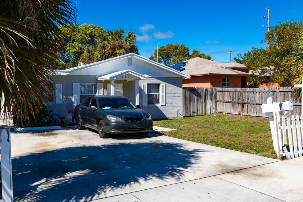 112 SW 8th Avenue