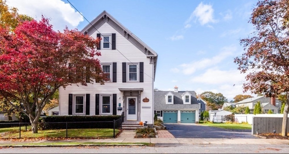 8 Auburn Ct unit 2, Saugus, MA 01906 - photo 1