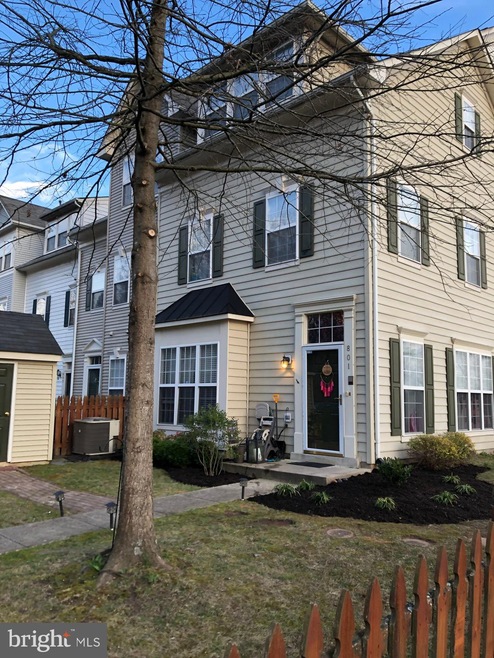 801 Oyster Ct, Odenton, MD 21113 - photo 1