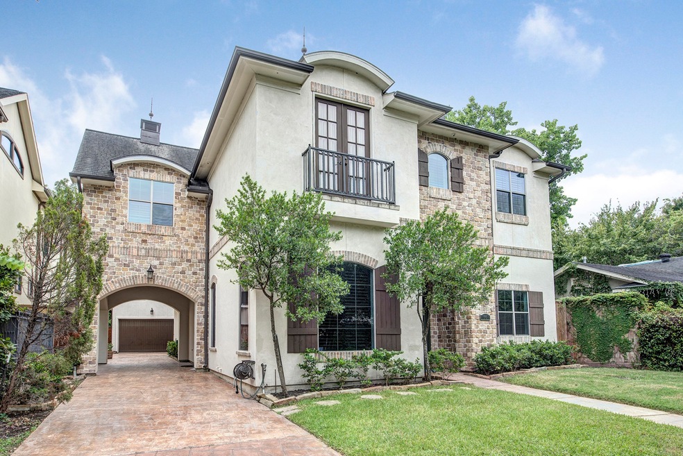 1605 Marshall St, Houston, TX 77006 - photo 1