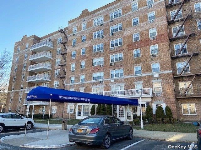 Plymouth House West unit 2K, Howard Beach, NY 11414 - photo 1