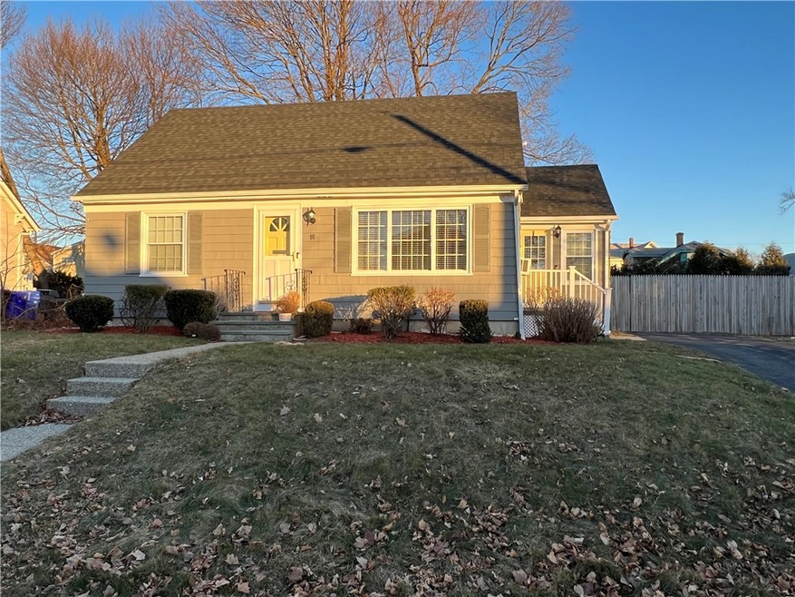 18 Sumach Ave, Riverside, RI 02915 - photo 1